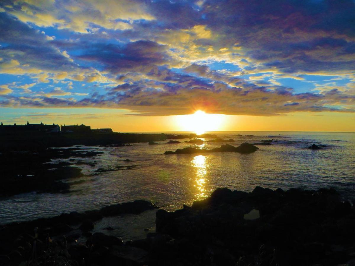Door To The Shore - Seafront Cottages Sandhaven ภายนอก รูปภาพ