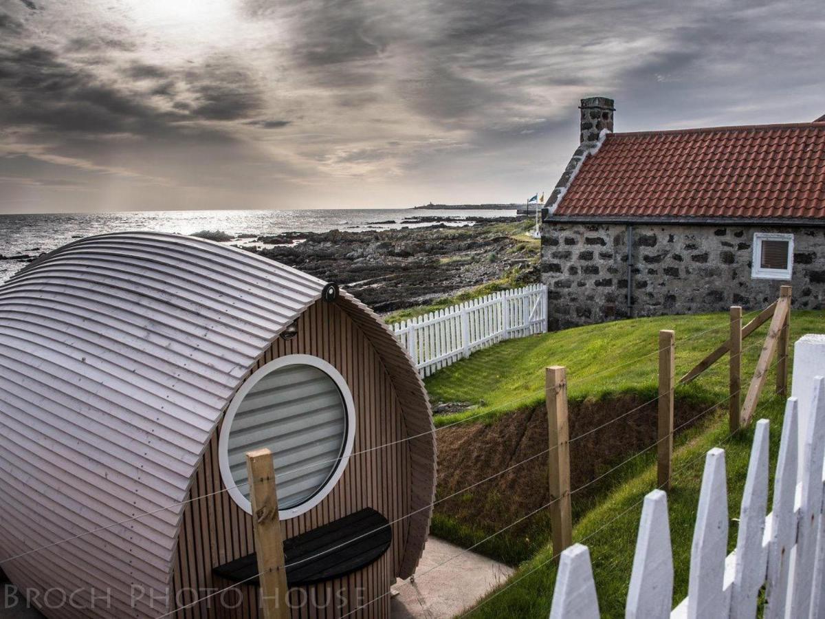 Door To The Shore - Seafront Cottages Sandhaven ภายนอก รูปภาพ